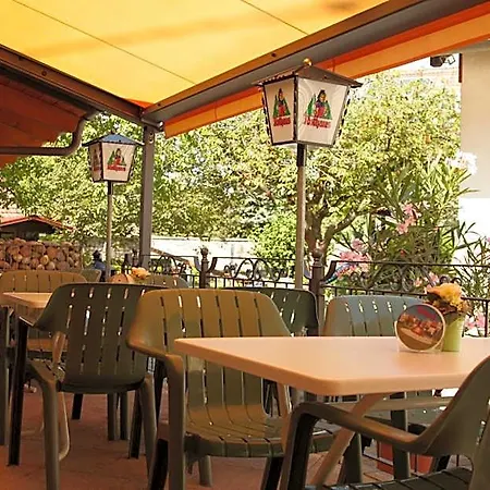 Hotel Engel Luttingen 3*