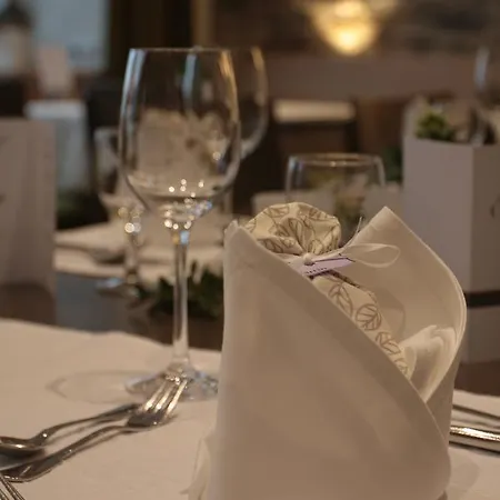Hotel Engel Luttingen 3*
